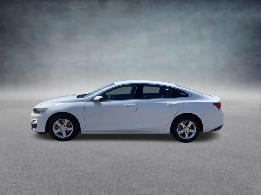 2024 Chevrolet Malibu LS photo 4