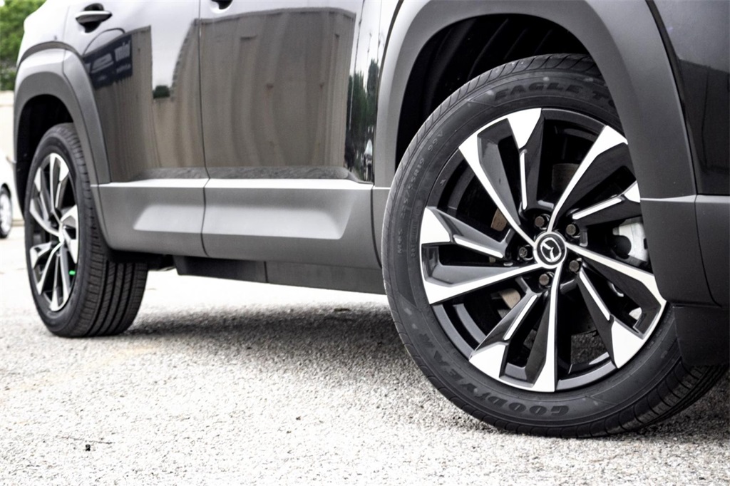 2025 Mazda CX-50 Premium Plus photo 2