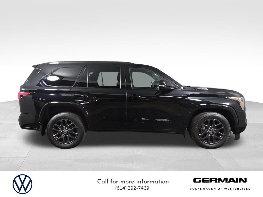 2023 Toyota Sequoia Platinum photo 2