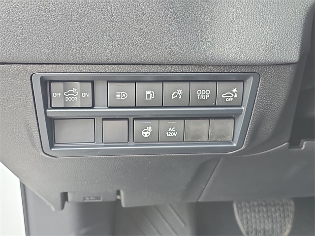 2025 Toyota Tundra Limited CrewMax photo 20