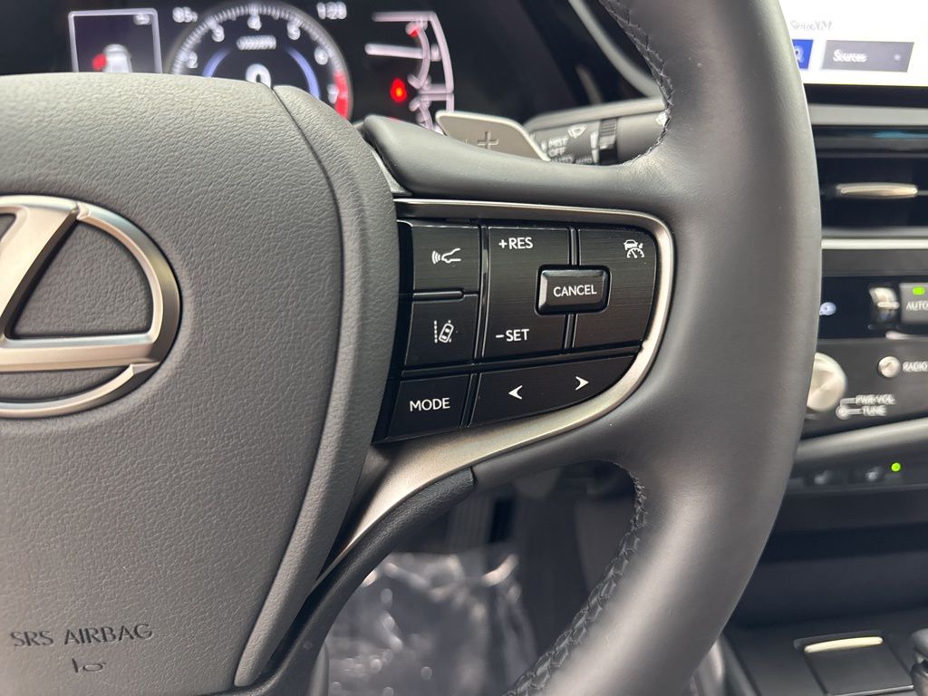 2023 Lexus ES 350 photo 12