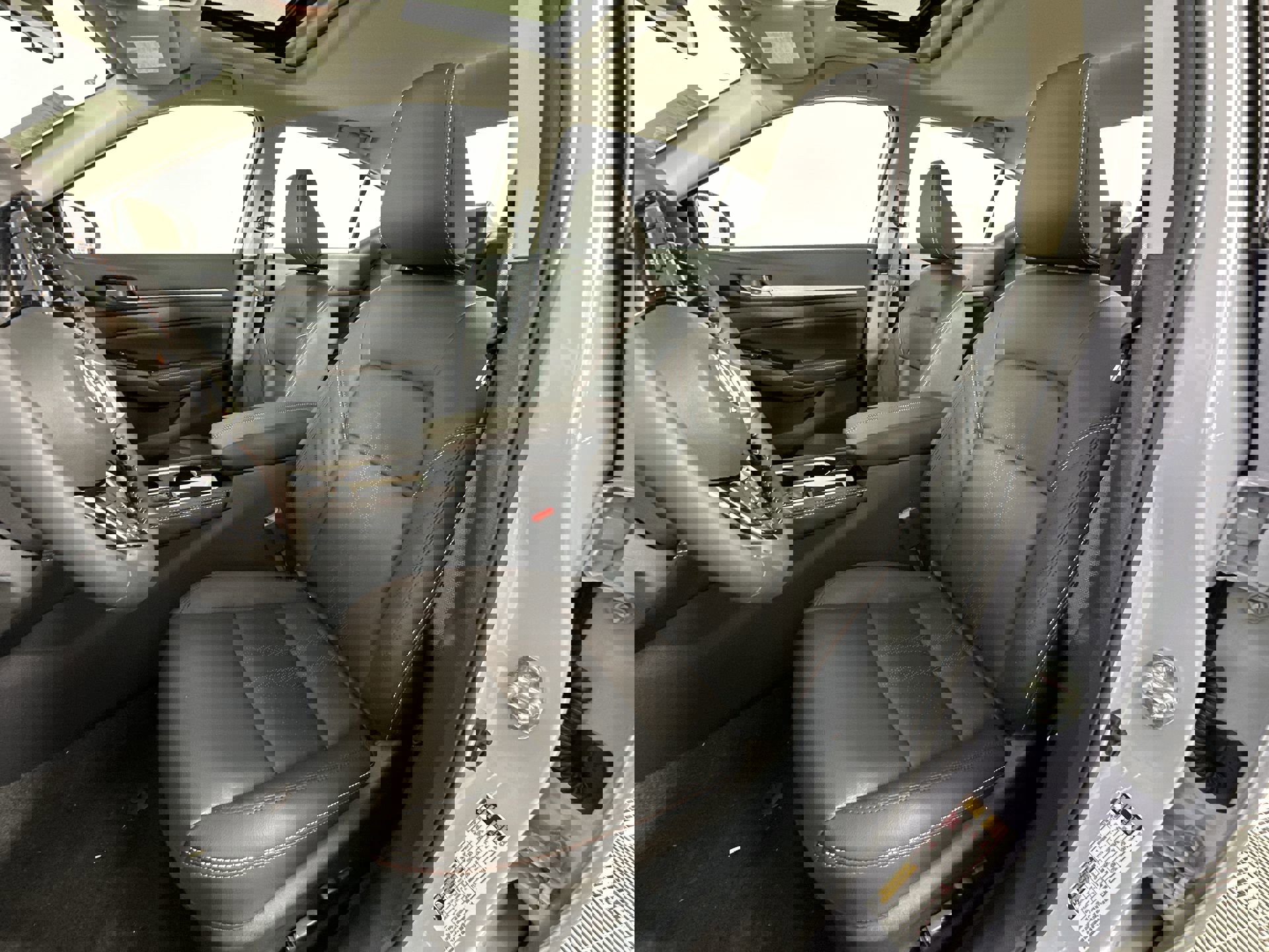 2025 Nissan Altima SR photo 11