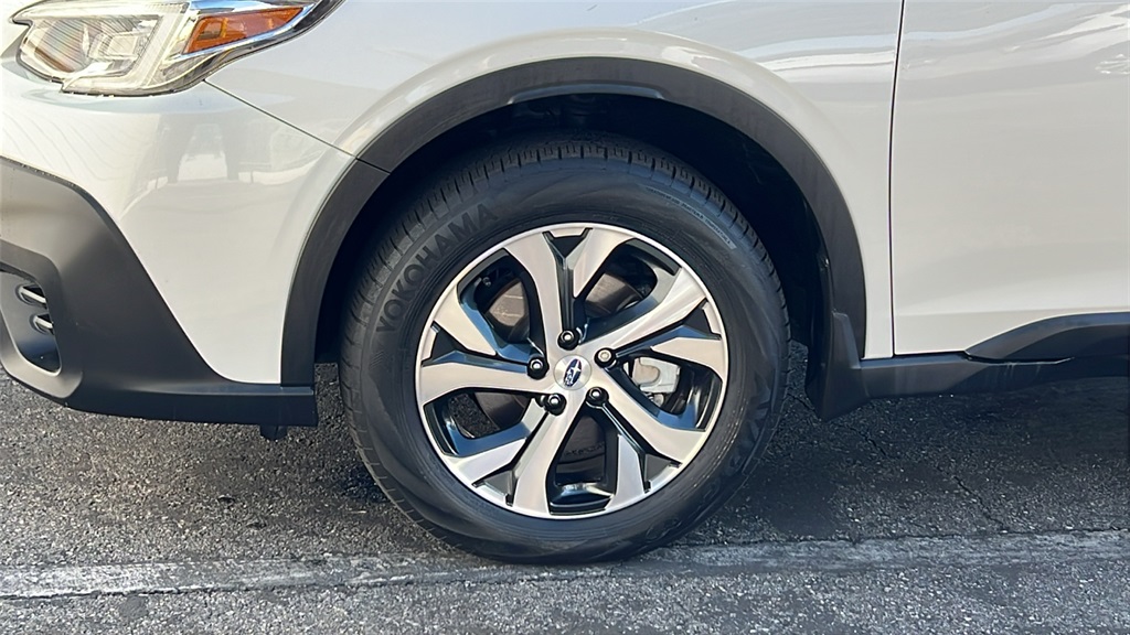 2021 Subaru Outback Limited XT photo 2