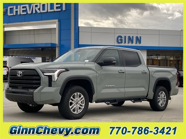 2024 Toyota Tundra SR5's photo