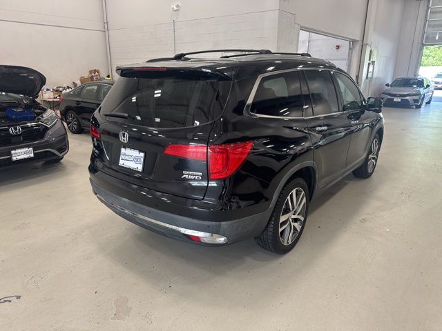 2016 Honda Pilot Touring photo 4