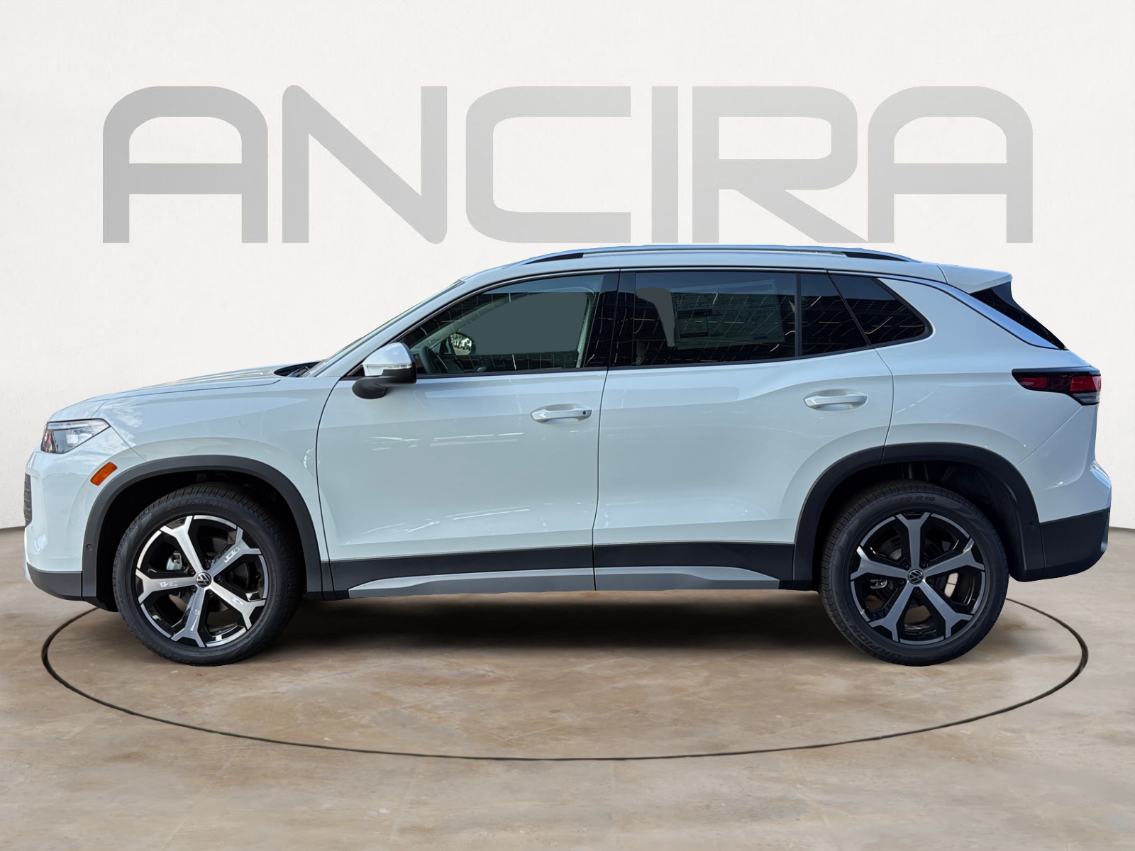 2025 Volkswagen Tiguan SE photo 4