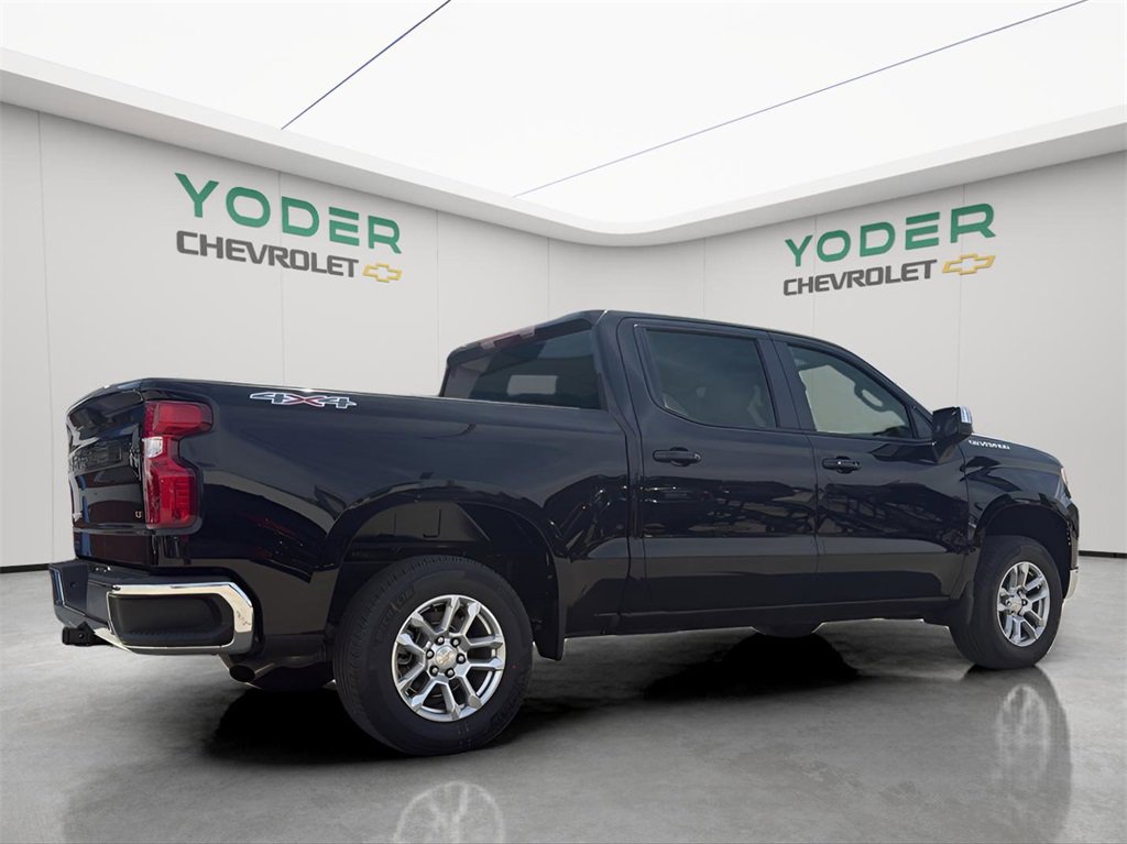 2025 Chevrolet Silverado 1500 LT photo 2