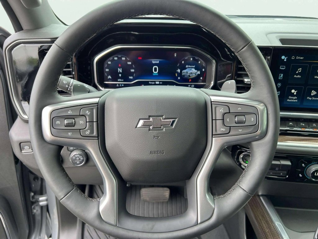 2024 Chevrolet Silverado 1500 RST photo 8