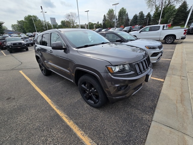 Used 2015 Jeep Grand Cherokee Altitude with VIN 1C4RJFAGXFC855783 for sale in Shakopee, Minnesota