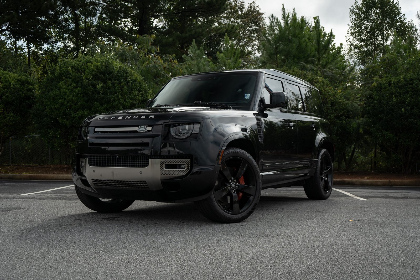 2024 Land Rover Defender X's photo