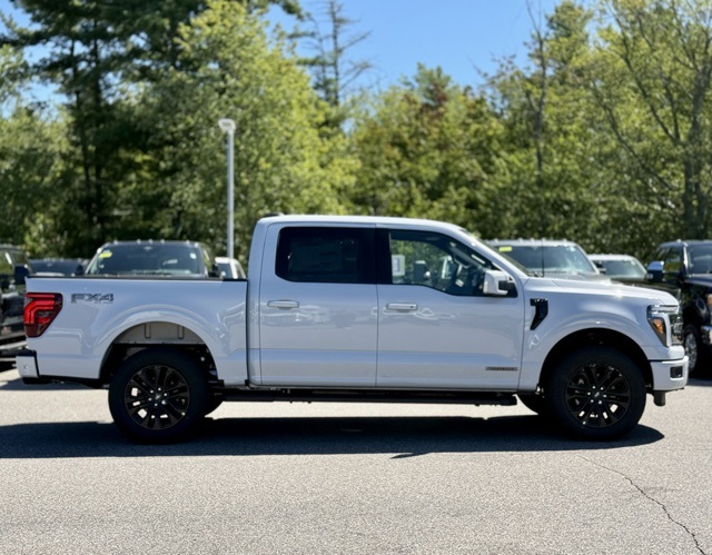 2025 Ford F-150 Lariat photo 3