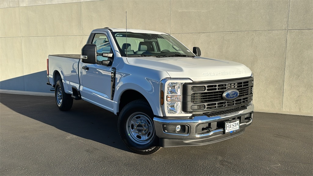 2026 Ford F-250 Super Duty XL's photo