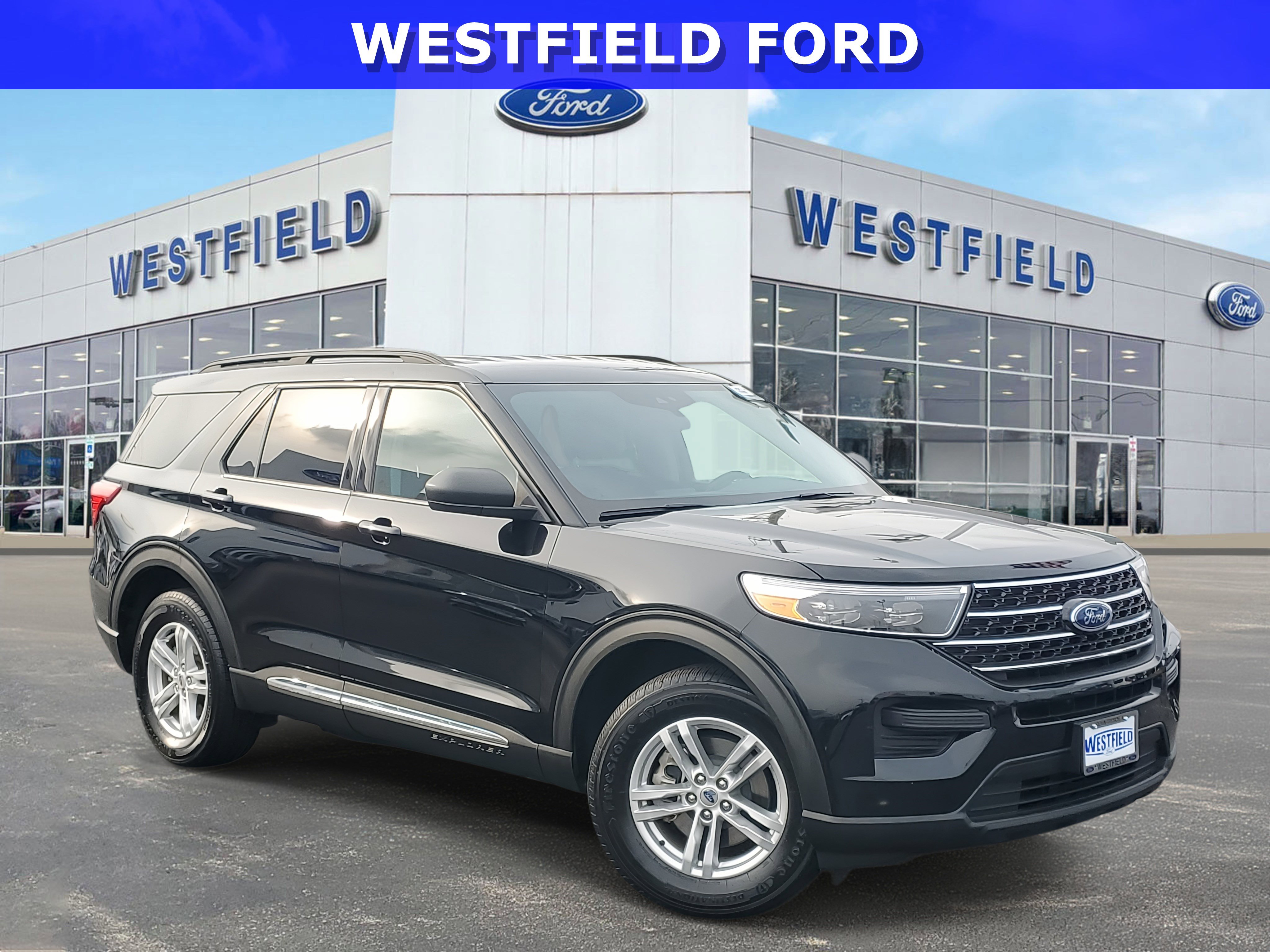 2021 Ford Explorer XLT photo 2