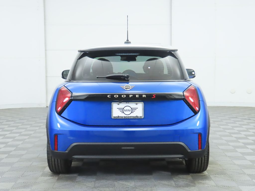 2026 Mini Cooper 2 Door Hardtop Signature photo 5