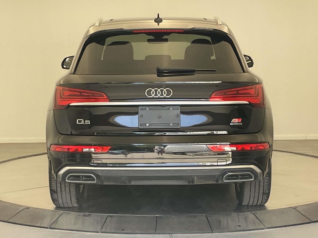 2022 Audi Q5 45 S line Premium photo 2