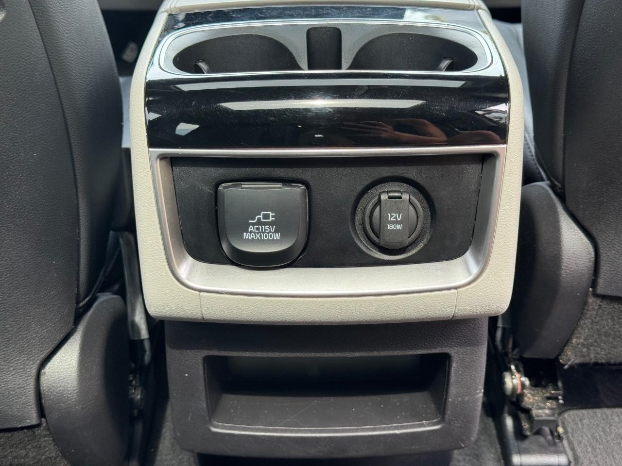 2022 Kia Carnival SX Prestige photo 16