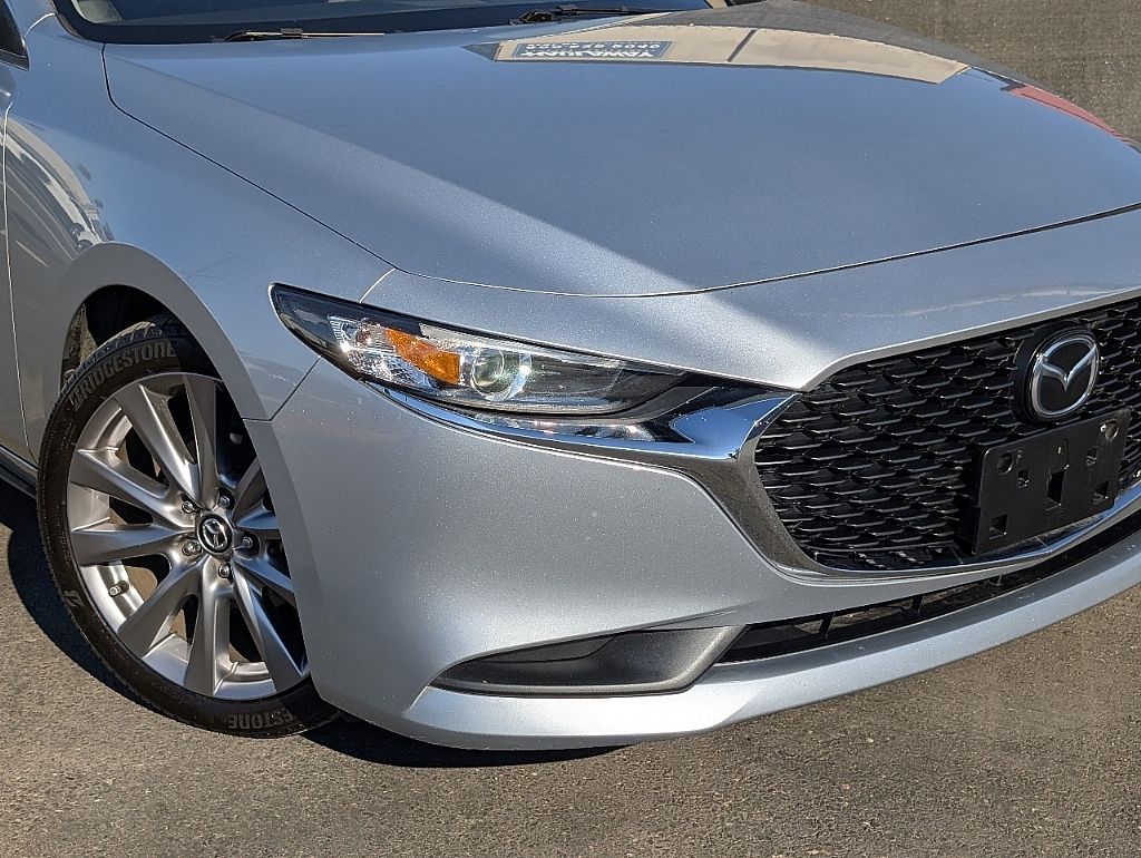 2020 Mazda Mazda3 Select photo 3