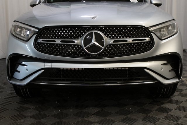 2025 Mercedes Benz GLC 350e 4MATIC photo 2
