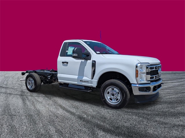 2026 Ford F-350 XL photo 2