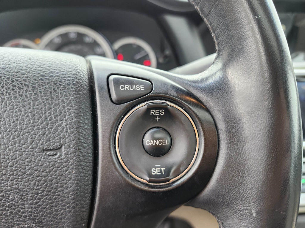 2013 Honda Accord EX-L photo 11