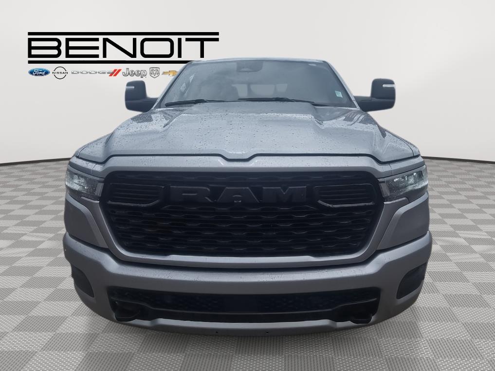 2025 Ram 1500 Tradesman photo 2