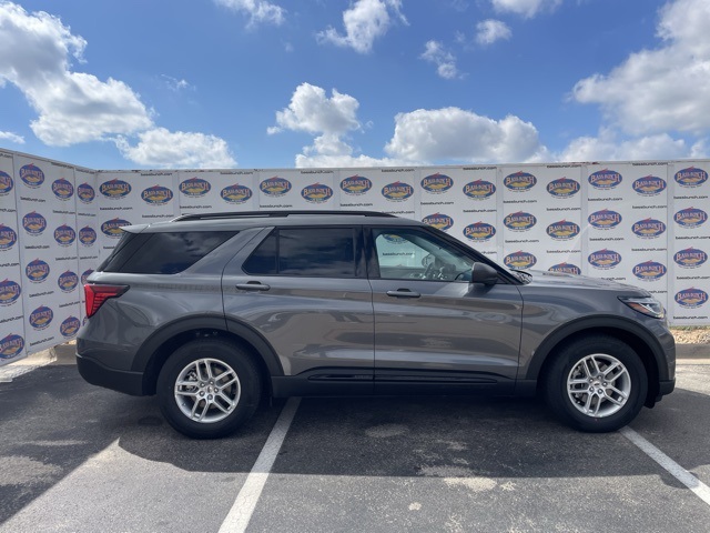 2026 Ford Explorer's photo