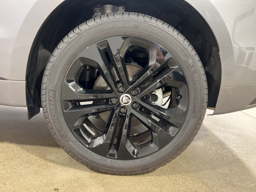 2025 Jaguar F-PACE P250 R-Dynamic S photo 26