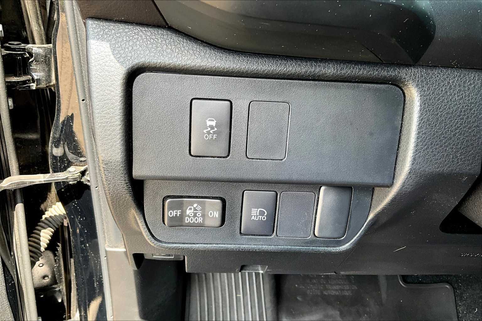 2023 Toyota Tacoma SR photo 27