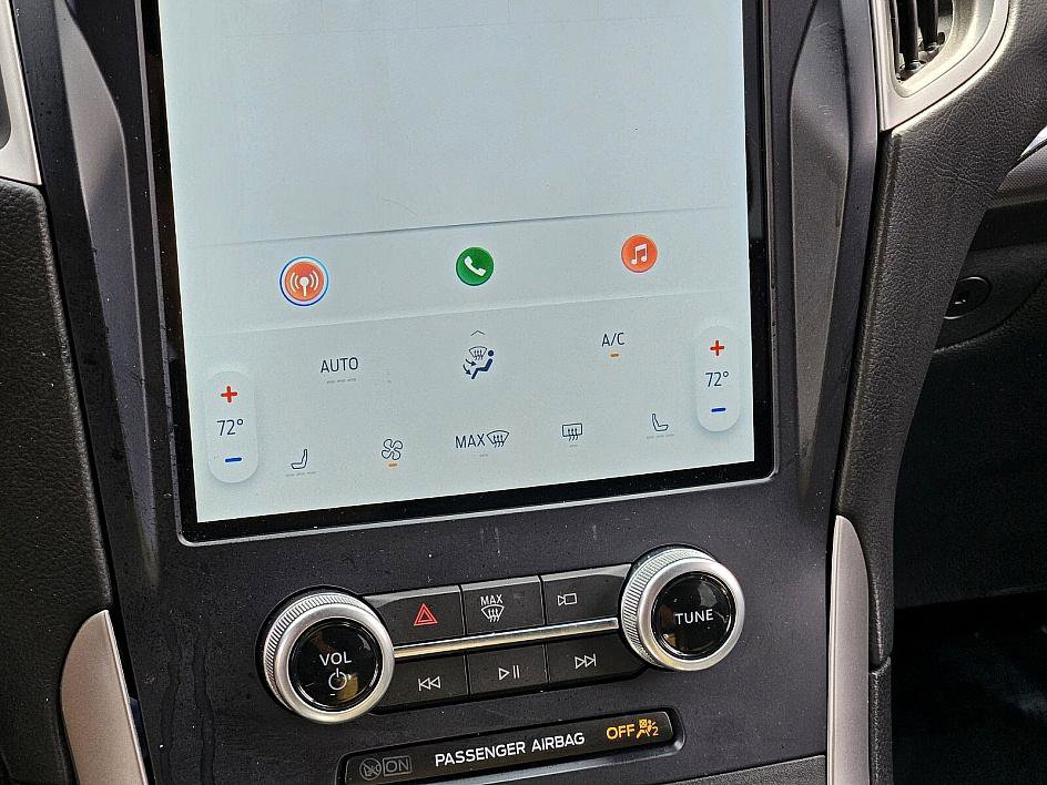 2022 Ford Edge ST-Line photo 23