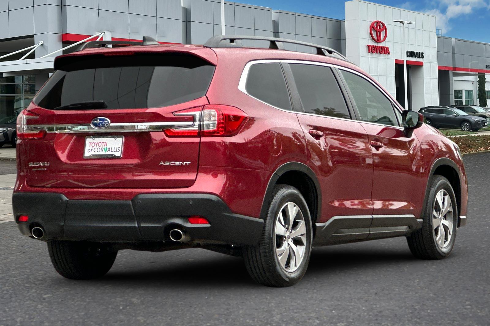 2024 Subaru Ascent Premium photo 3