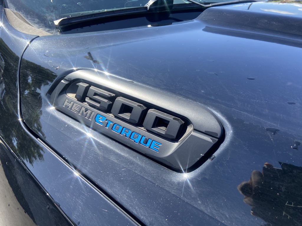 2021 Ram 1500 Big Horn photo 3