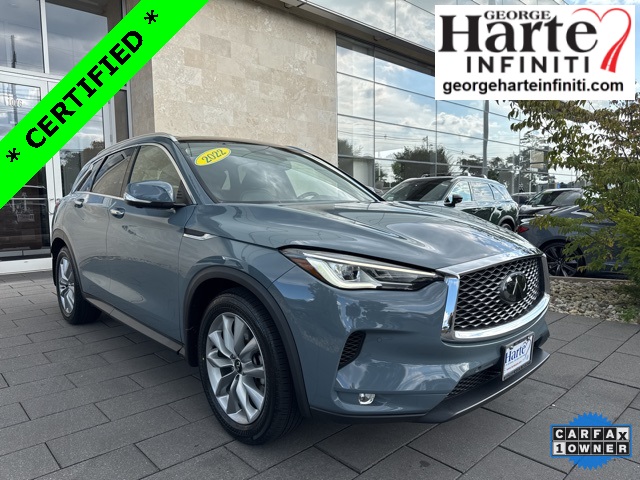 2022 INFINITI QX50 Essential's photo