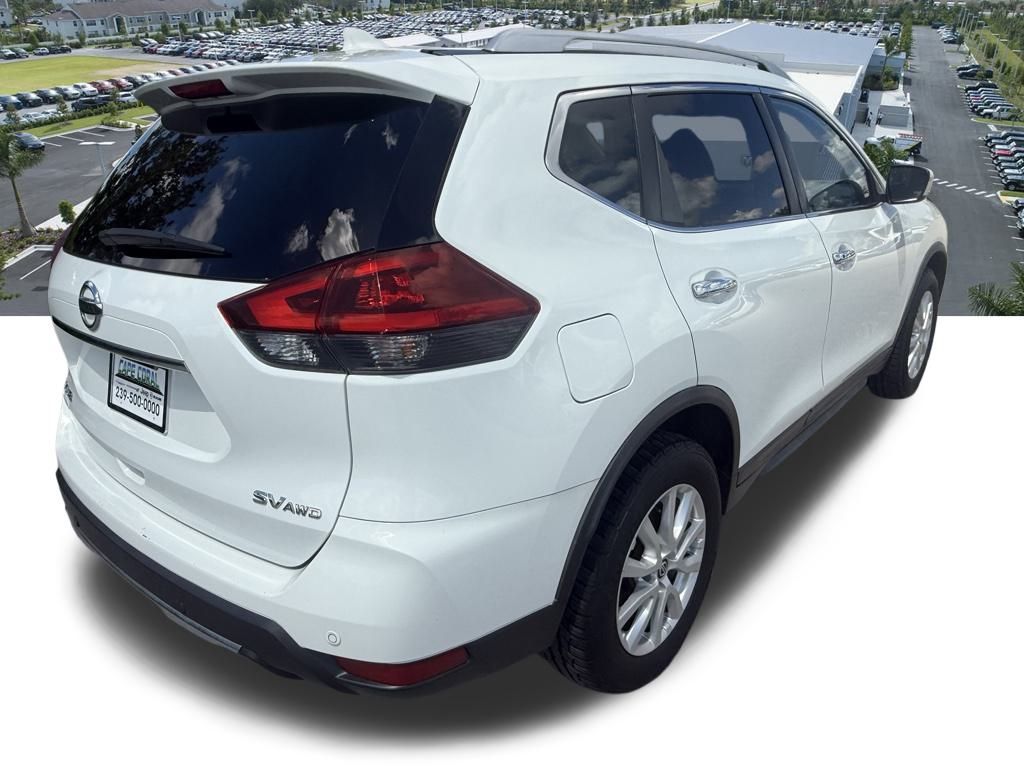 2020 Nissan Rogue SV photo 4