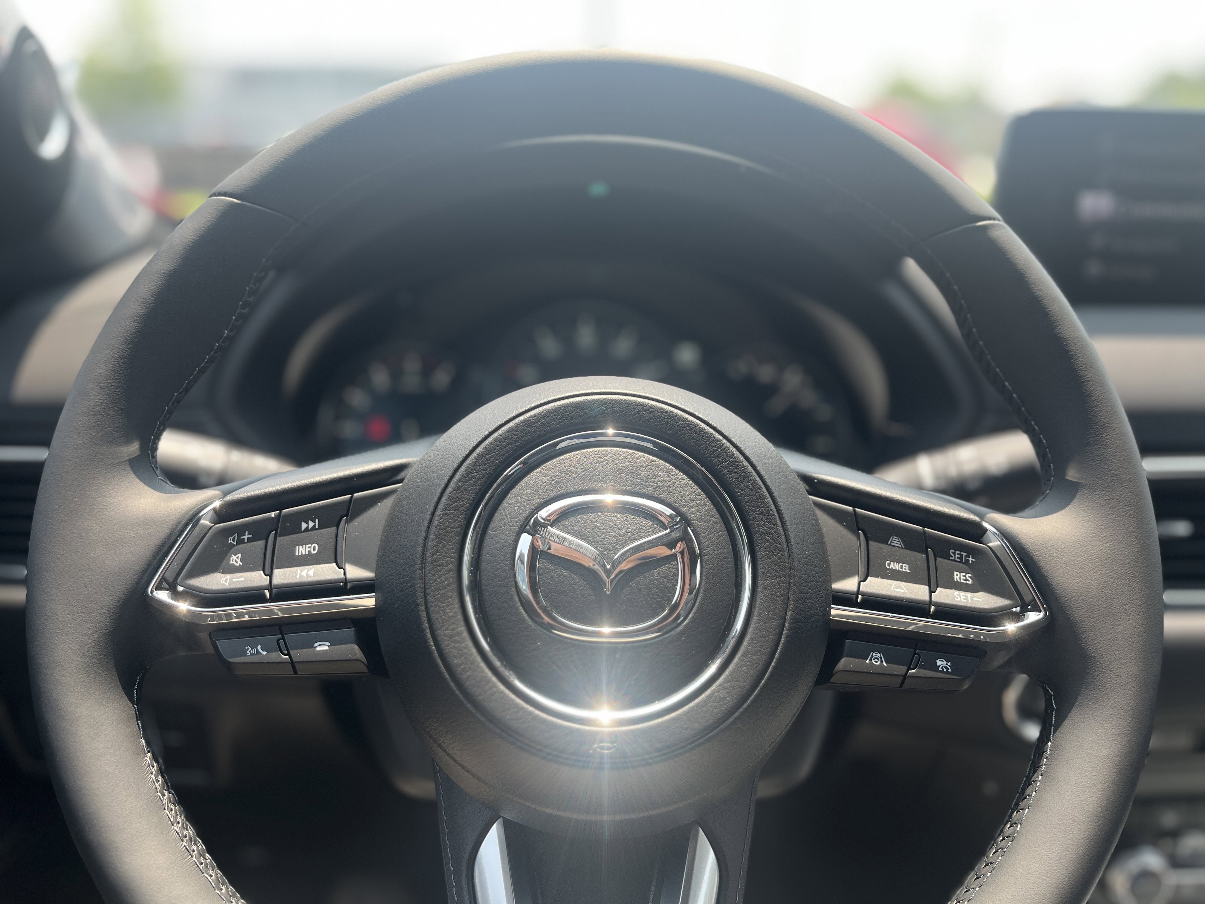 2025 Mazda CX-5 Signature photo 3