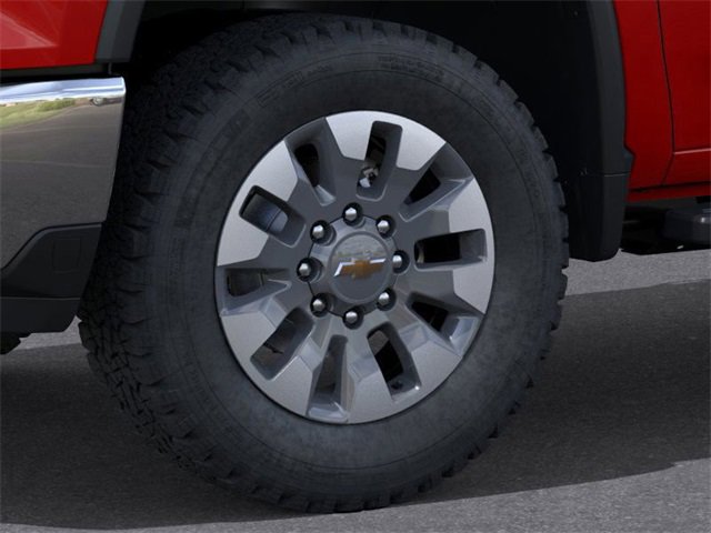 2025 Chevrolet Silverado LT photo 9