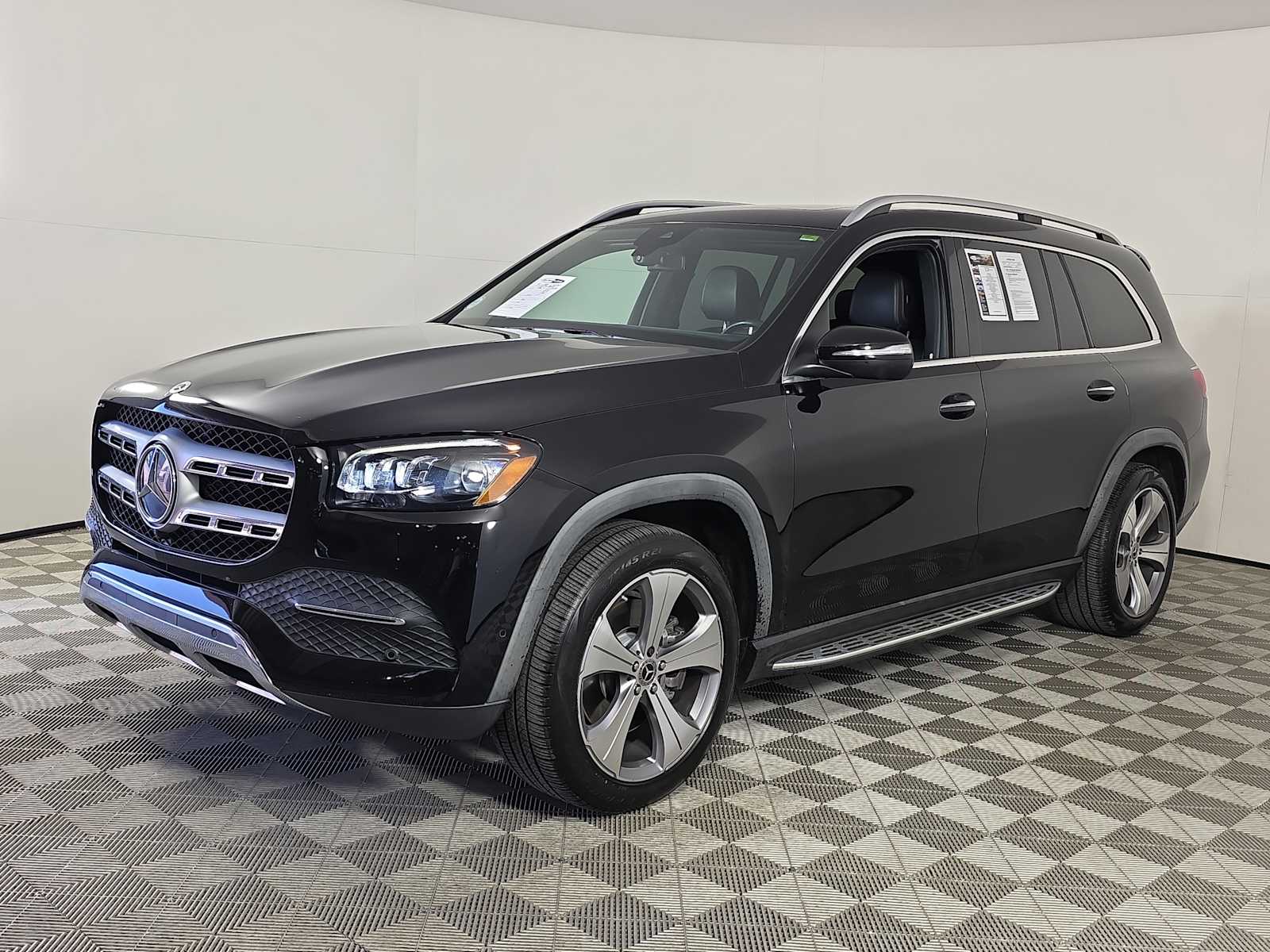 2021 Mercedes Benz GLS 450 4MATIC photo 2