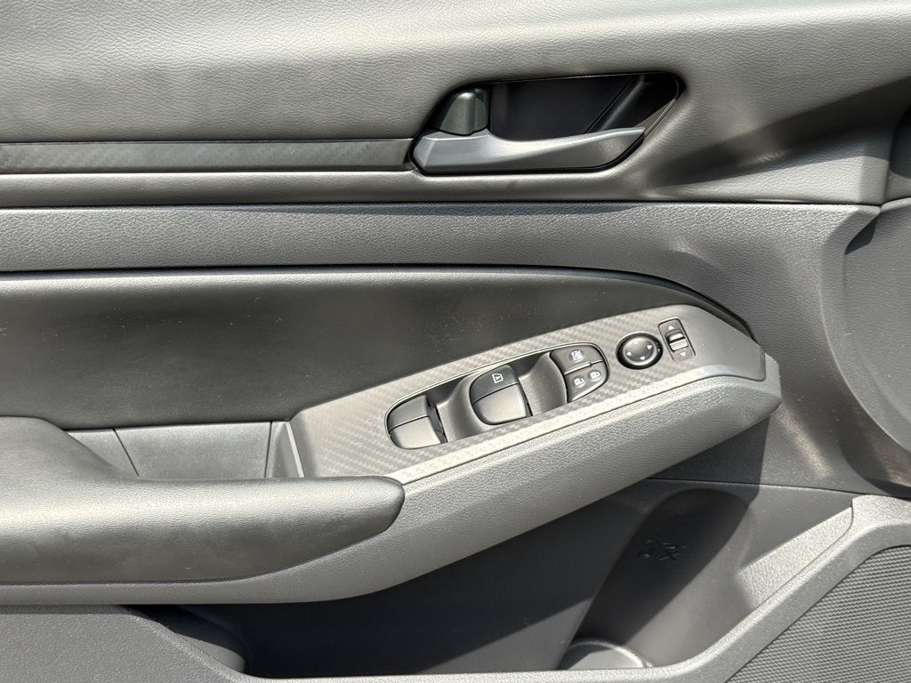 2025 Nissan Altima 2.5 S photo 18