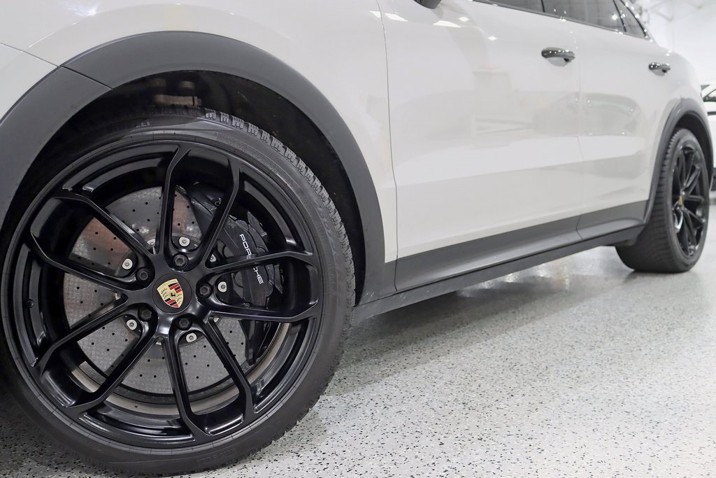2022 Porsche Cayenne Coupe Turbo GT photo 4