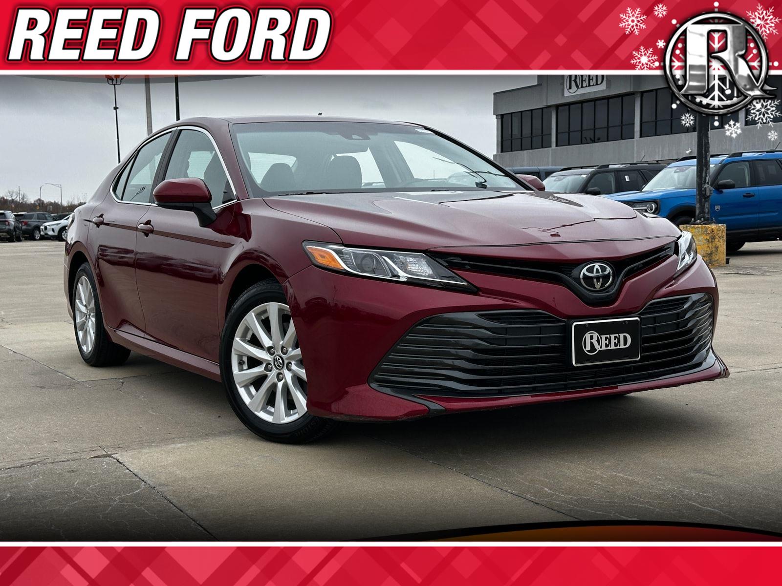 2018 Toyota Camry LE's photo