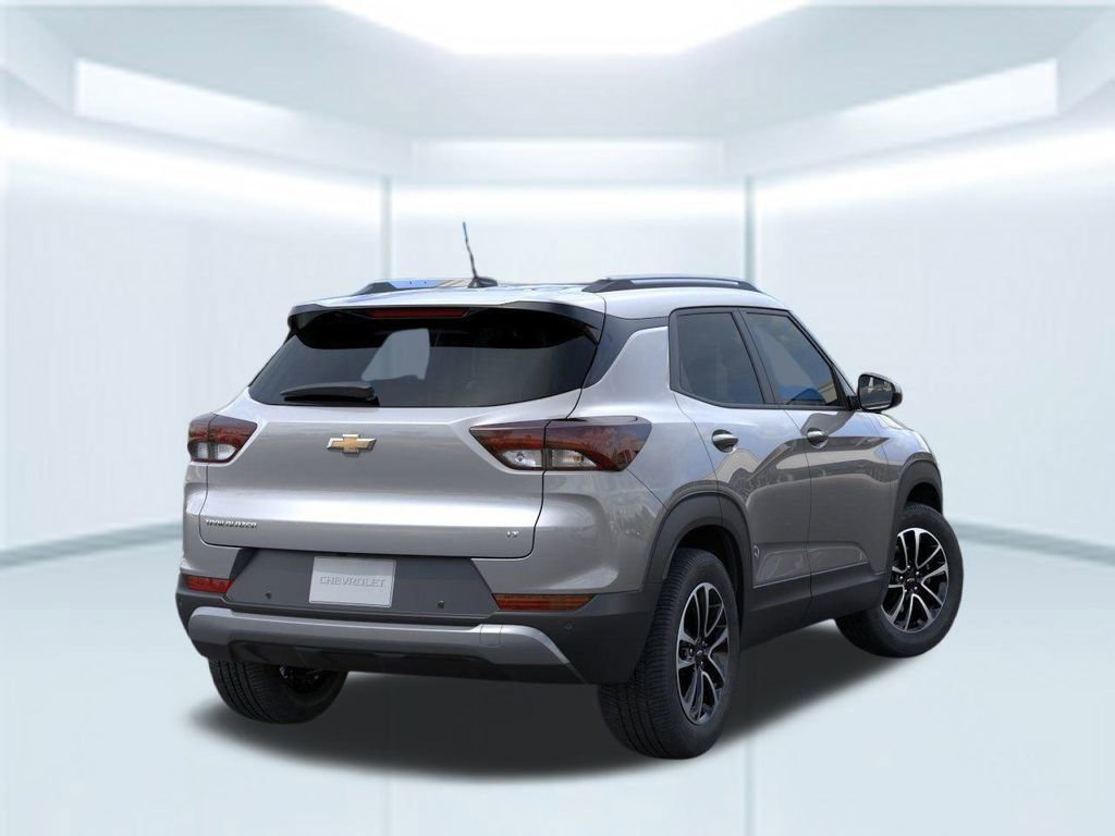 2026 Chevrolet Trailblazer LT photo 3