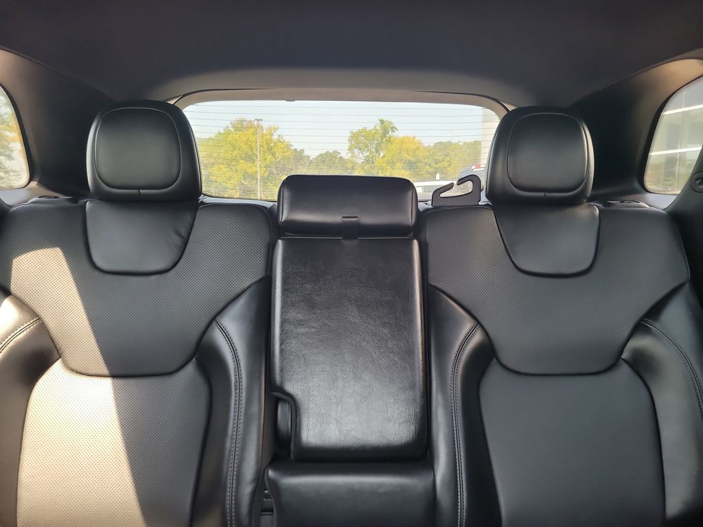 2020 Jeep Cherokee Limited photo 17