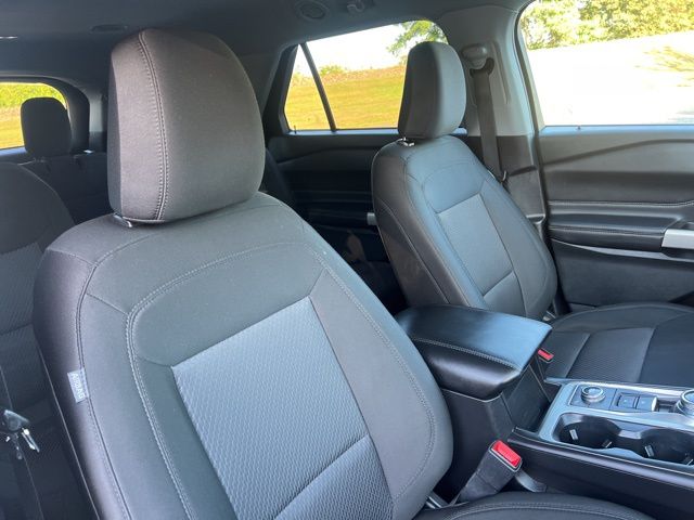 2022 Ford Explorer XLT photo 34