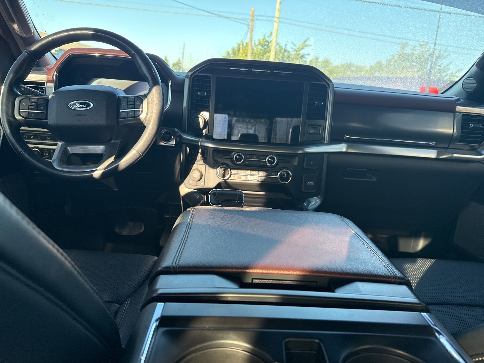 2022 Ford F-150 Lariat photo 18