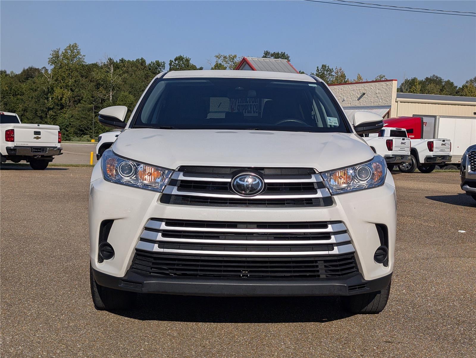 2018 Toyota Highlander LE photo 7