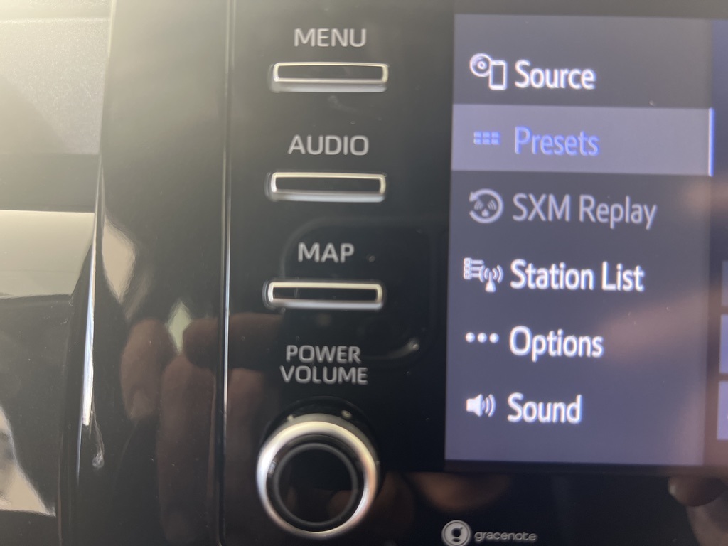 2023 Toyota Camry LE photo 12