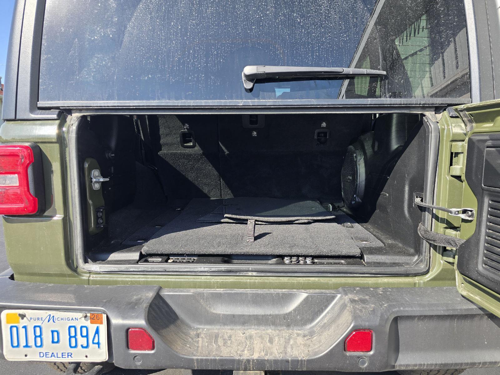 2022 Jeep Wrangler Unlimited Sahara photo 34