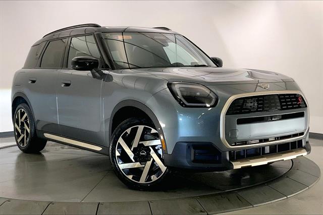 2026 MINI Countryman S's photo