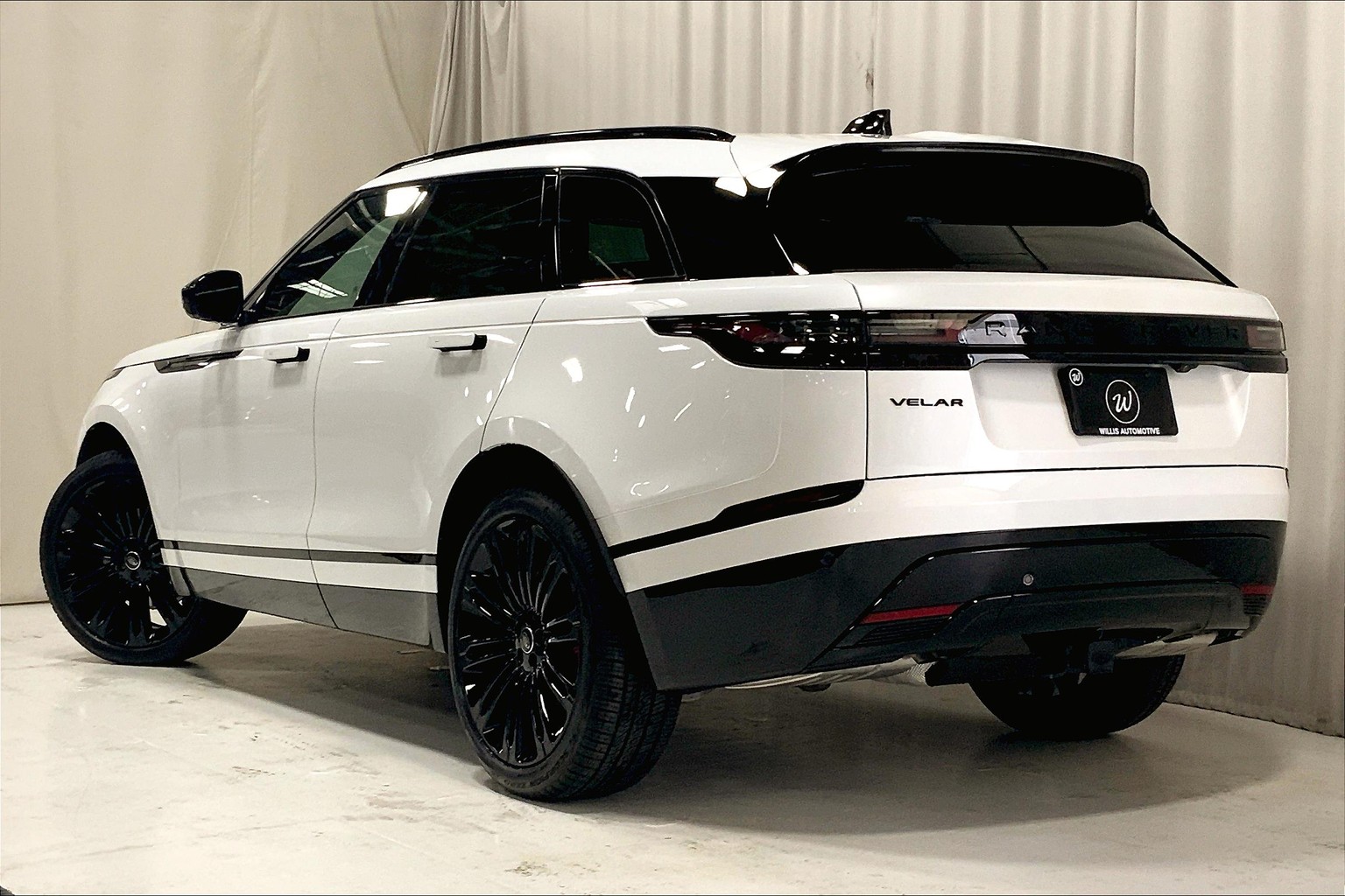 Certified PreOwned 2024 Land Rover Range Rover Velar Dynamic SE 4D