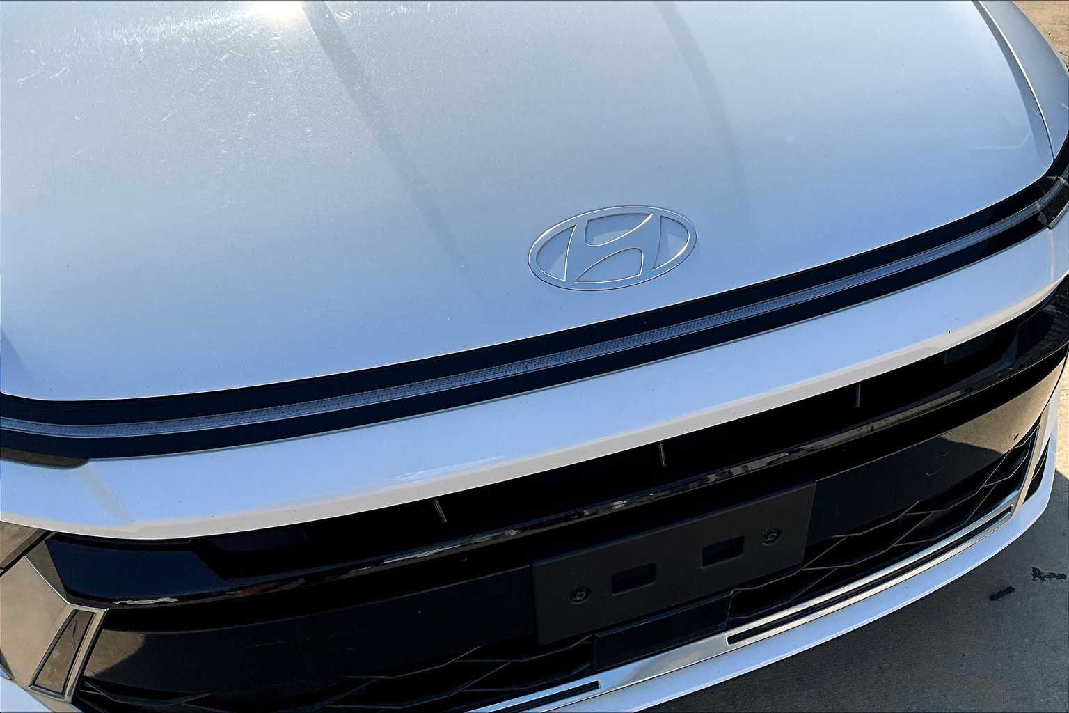 2024 Hyundai Sonata Hybrid SEL photo 26