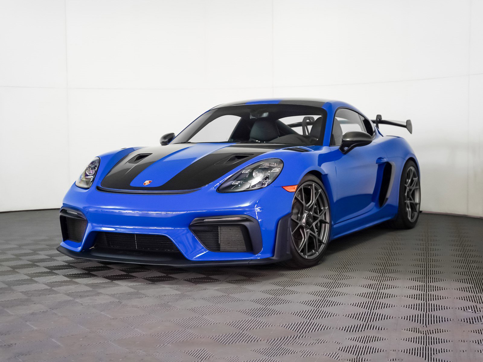 2024 Porsche 718 GT4 RS's photo